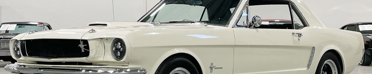 Ford Mustang Coupe